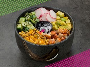 Поке с угрем и киноа